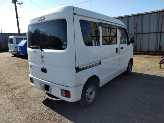 Nissan CLIPPER VAN