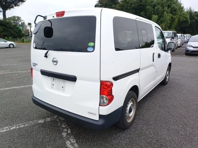 Nissan NV200