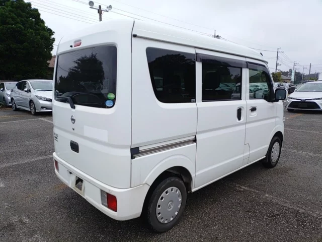 Nissan CLIPPER VAN