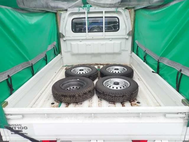 Nissan CLIPPER TRUCK