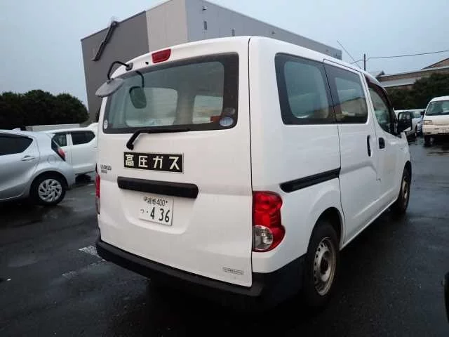 Nissan NV200