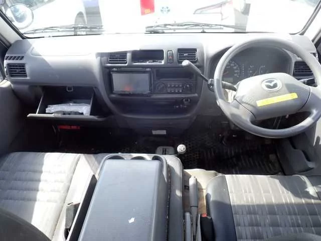 Mazda BONGO VAN