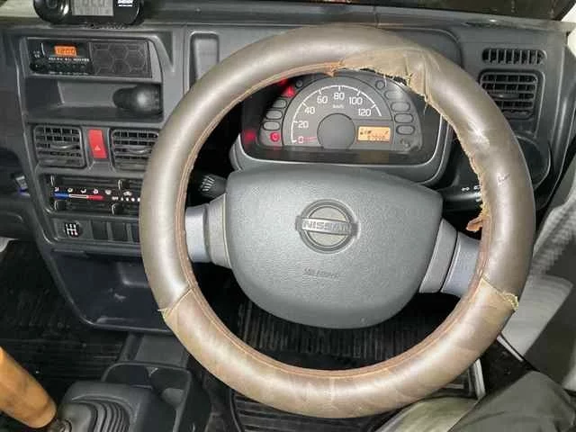 Nissan CLIPPER TRUCK