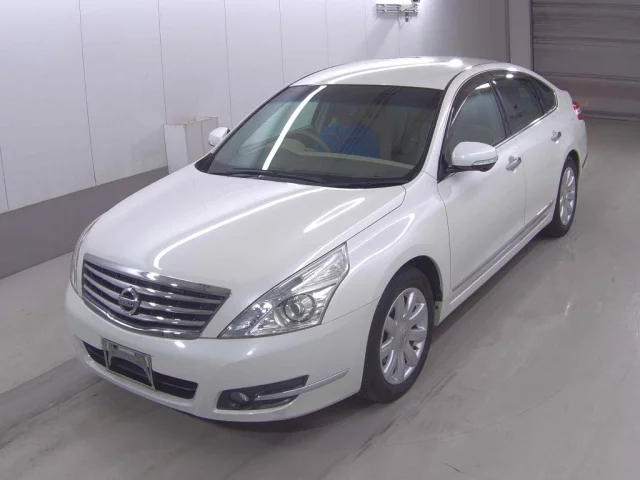 Nissan TEANA