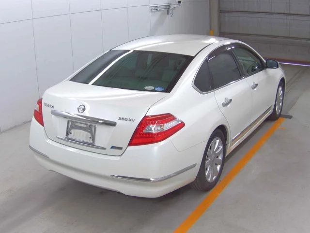 Nissan TEANA