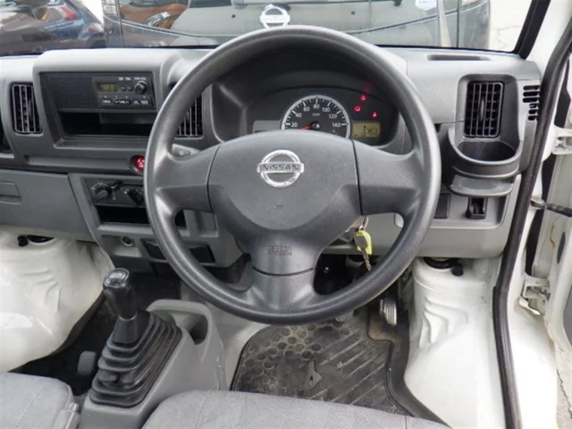 Nissan CLIPPER TRUCK