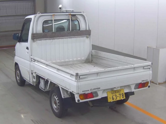 Nissan CLIPPER TRUCK