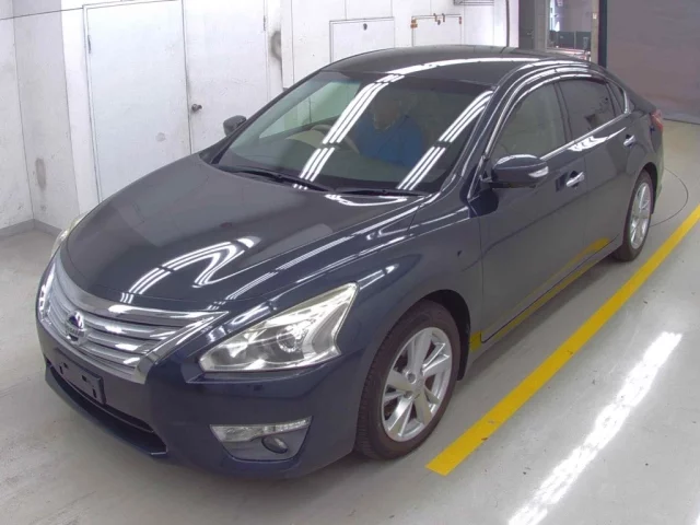 Nissan TEANA
