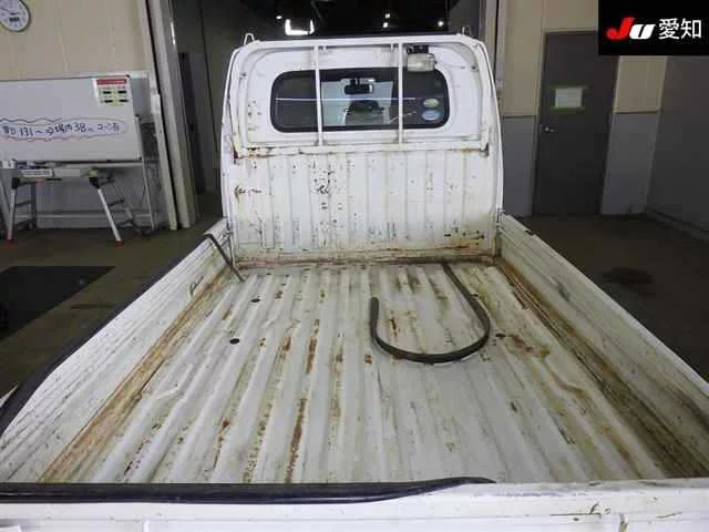 Nissan CLIPPER TRUCK