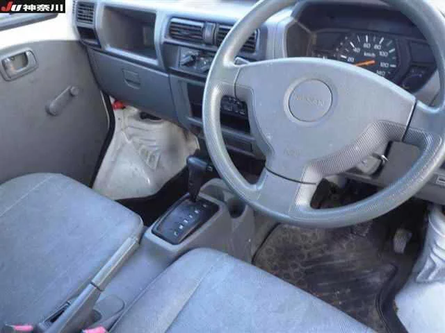 Nissan CLIPPER TRUCK