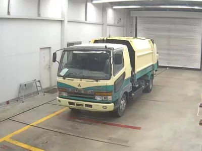 Mitsubishi FUSO FIGHTER
