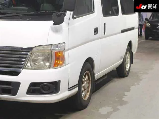 Nissan CARAVAN BUS