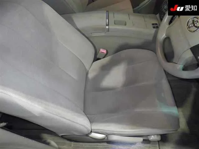 Toyota ESTIMA HYBRID