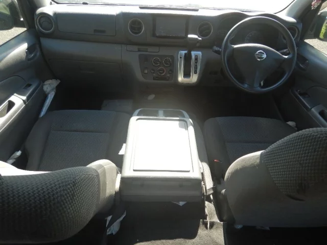 Nissan CARAVAN VAN