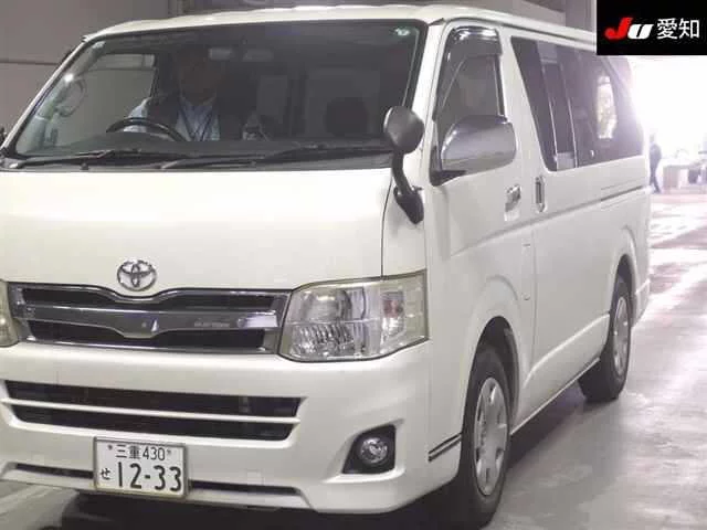 Toyota HIACE VAN
