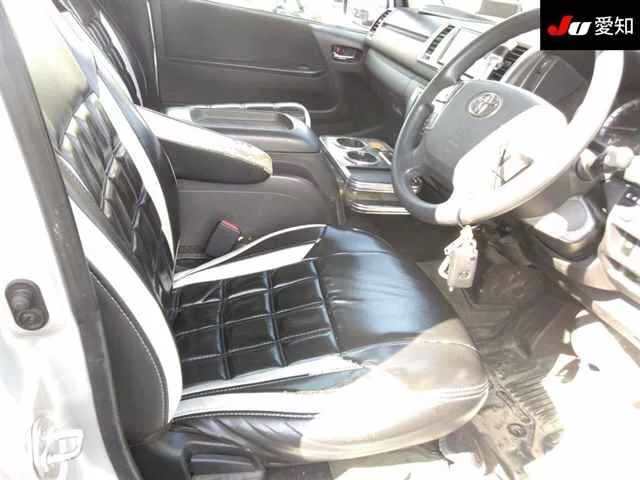 Toyota REGIUS ACE VAN