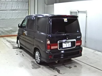 Daihatsu ATRAI SEVEN