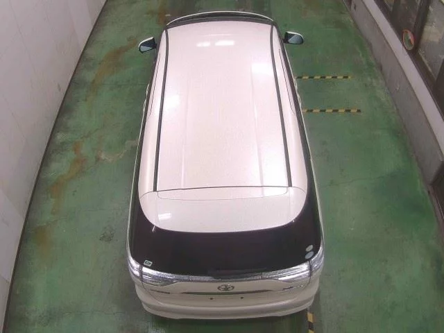 Toyota ESTIMA HYBRID