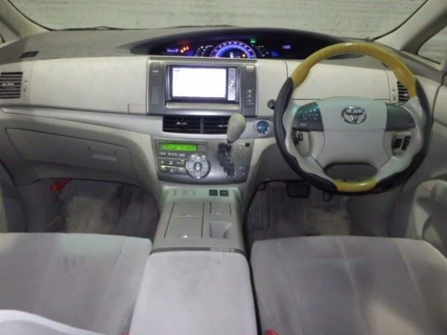 Toyota ESTIMA HYBRID