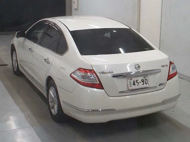 Nissan TEANA