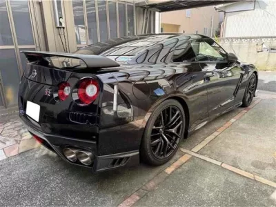 Nissan GT-R