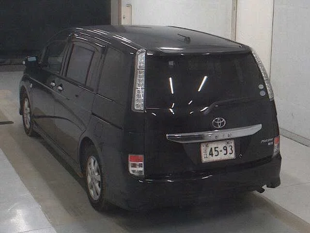 Toyota ISIS