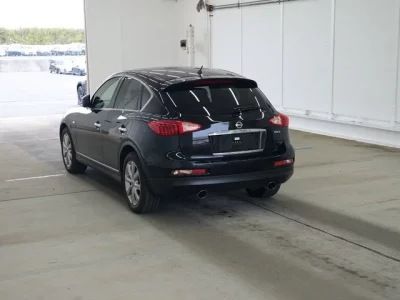 Nissan SKYLINE CROSSOVER