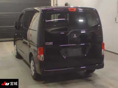 Mitsubishi DELICA D3