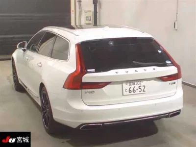 Volvo V90