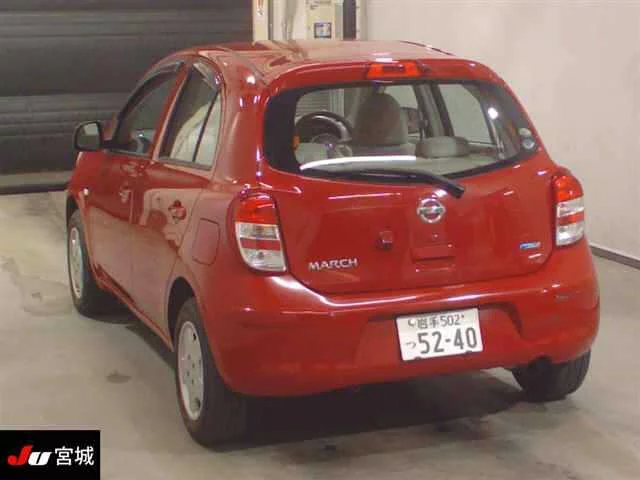 Nissan MARCH