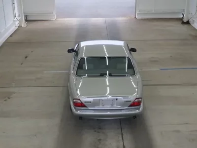 Jaguar XJ SERIES