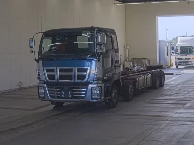 Isuzu GIGA