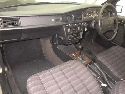 Mercedes-Benz 190 SERIES