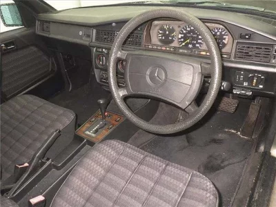 Mercedes-Benz 190 SERIES