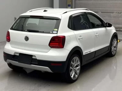 Volkswagen CROSS POLO