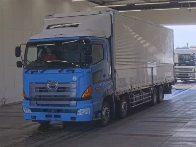 Hino TRUCK