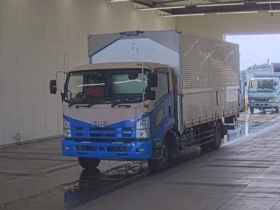 Isuzu FORWARD