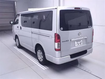 Toyota REGIUS ACE VAN