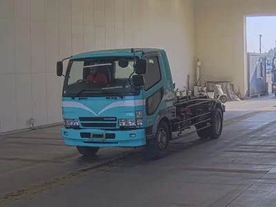 Mitsubishi FUSO FIGHTER