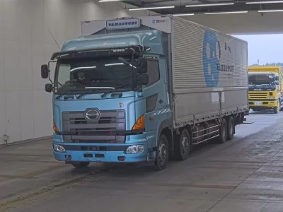 Hino TRUCK