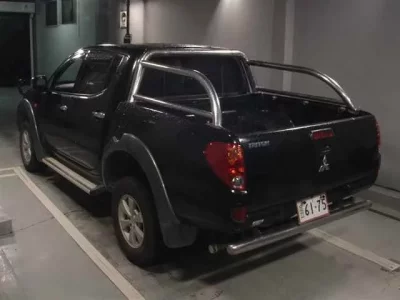 Mitsubishi TRITON