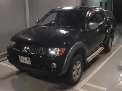 Mitsubishi TRITON