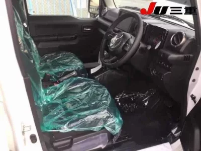 Suzuki JIMNY NOMADE