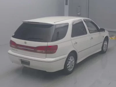 Toyota VISTA ARDEO