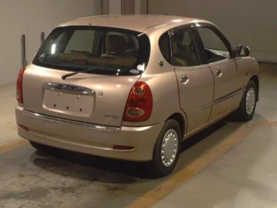 Daihatsu STORIA