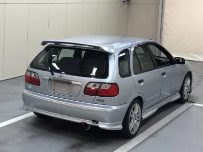 Nissan SUNNY LUCINO