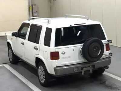 Nissan RASHEEN