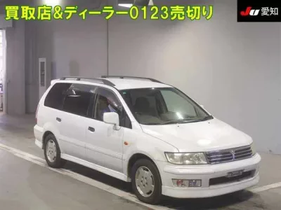 Mitsubishi CHARIOT GRANDIS