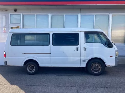 Mazda BONGO BRAWNY VAN