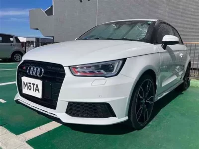 Audi S1